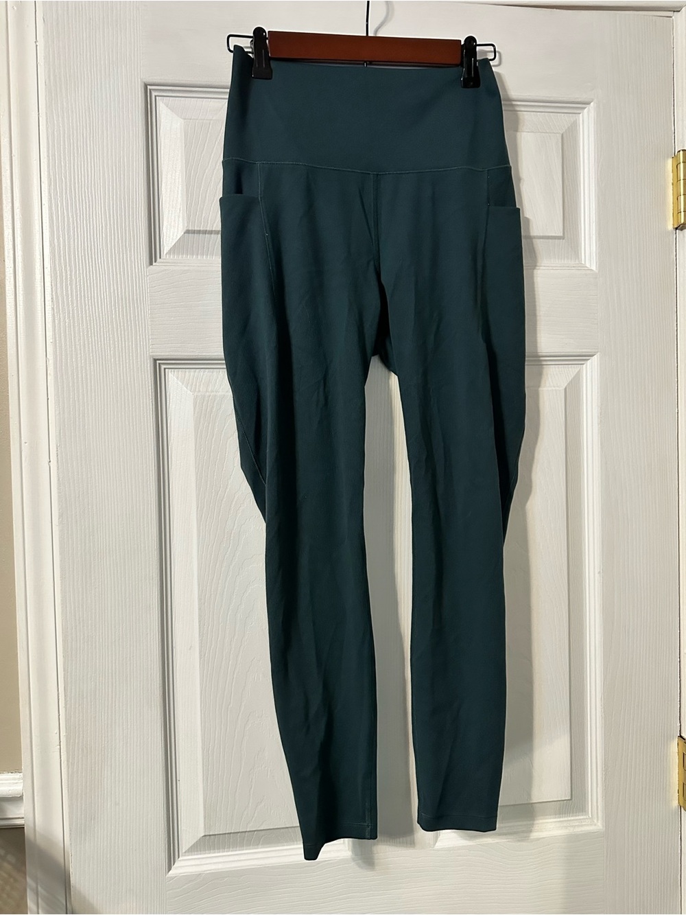 Spyder High-Waist Leggings in Dark Green with Side Pockets